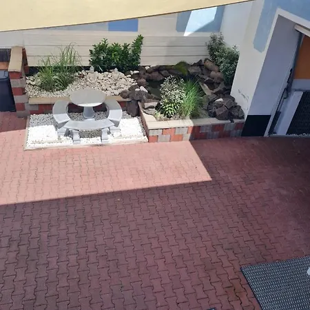 Ferienwohnung Ni Va Li Bretzenheim Exterior foto